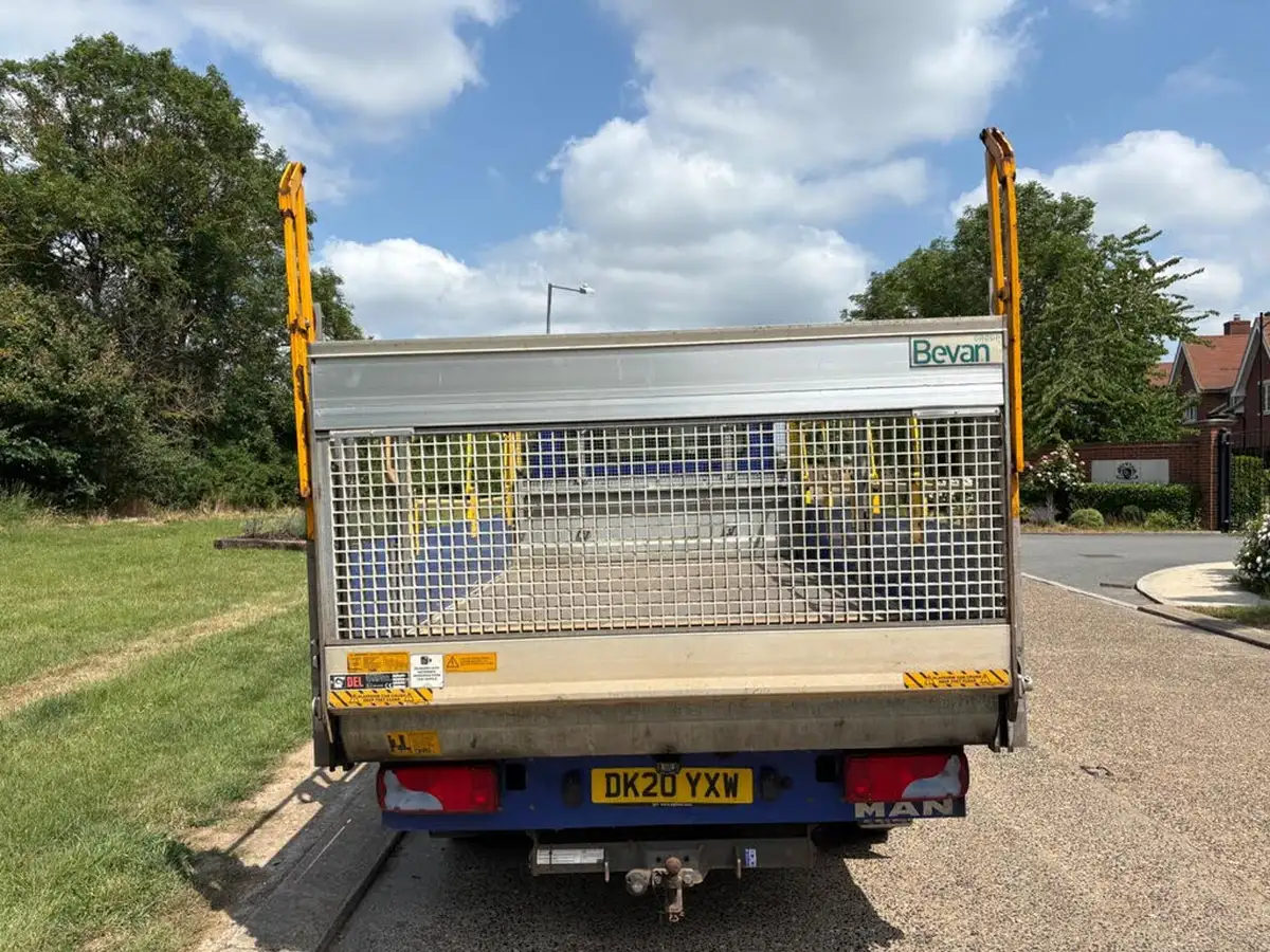 2020-man-tge-20-td-3140-long-140pseu6-rwd-chassis-cab-big-7