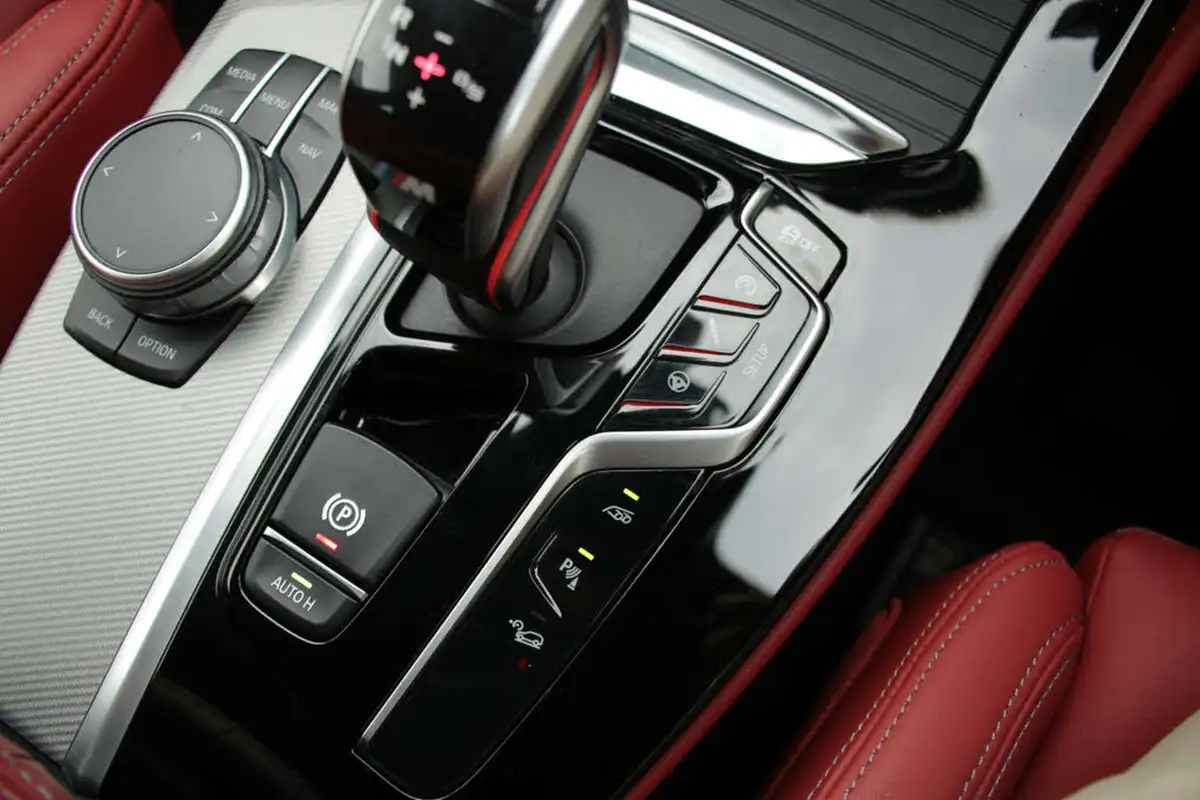 2021-bmw-x4-30-m-competition-sport-big-67