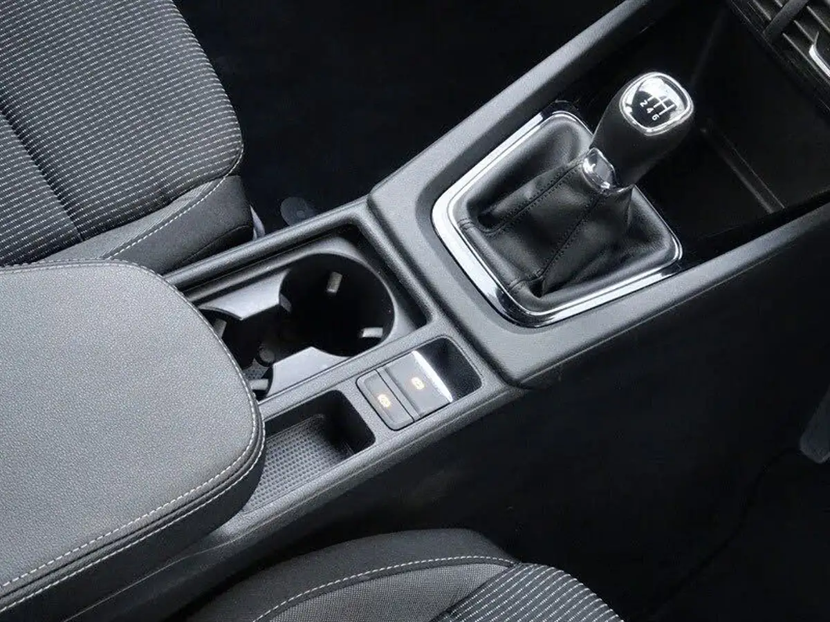 2020-skoda-octavia-15-tsi-se-technology-act-estate-big-23