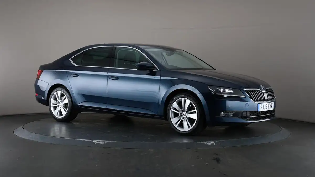 2019-skoda-superb-20tdi-se-l-executive-150ps-hatchback-big-55