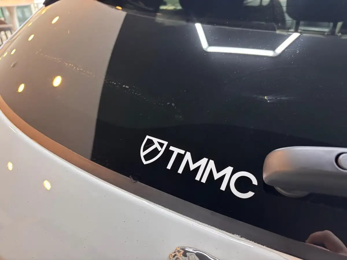 2019-jaguar-e-pace-20-i4d-r-dynamic-s-150ps-big-9