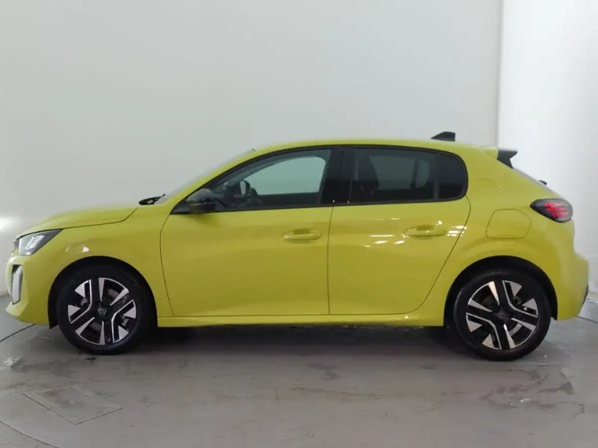 2024-peugeot-208-12-puretech-allure-big-3