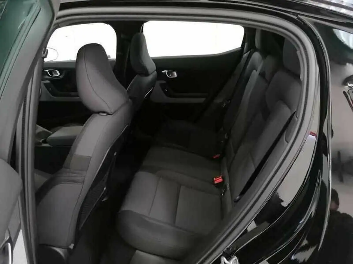 2020-polestar-polestar-2-e-ps2-big-14