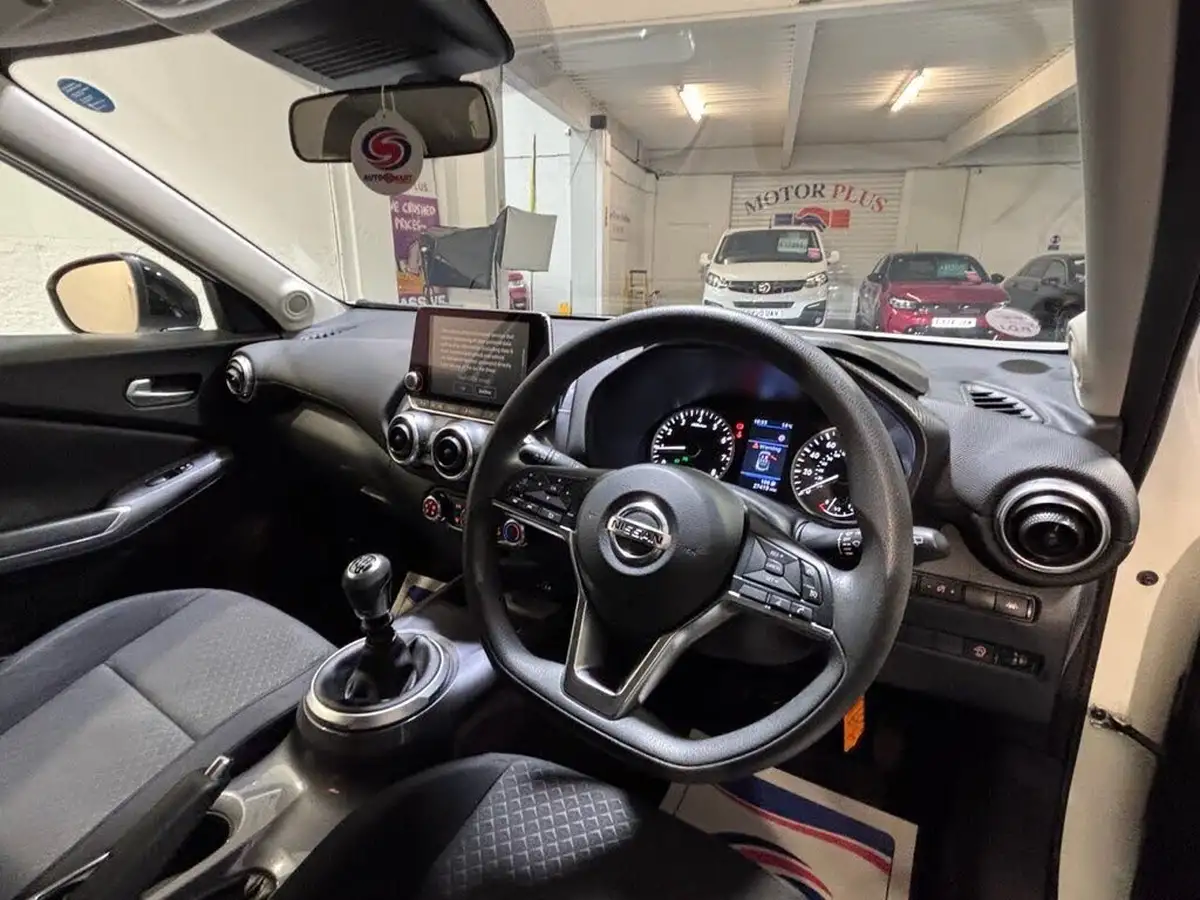 2022-nissan-juke-10-dig-t-acenta-big-10