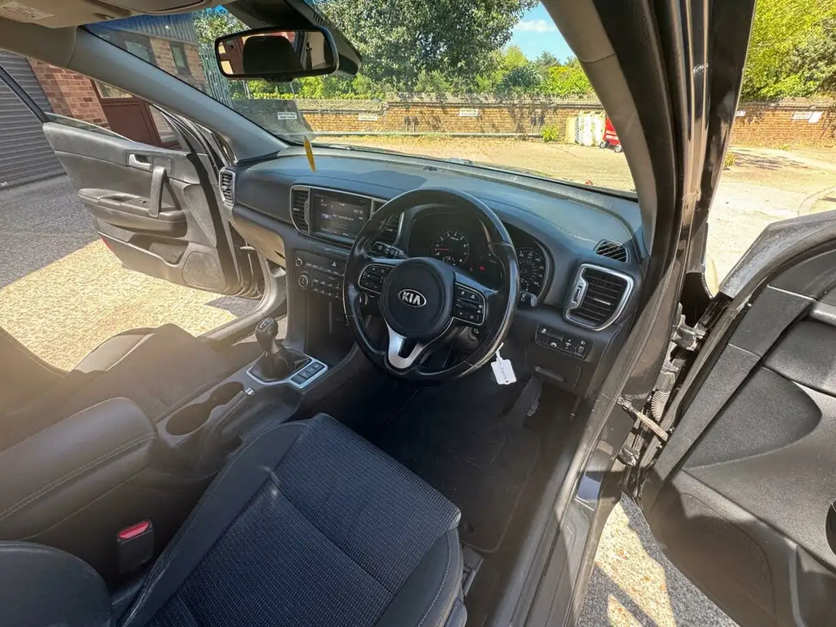 2017-kia-sportage-16-gdi-2-big-52
