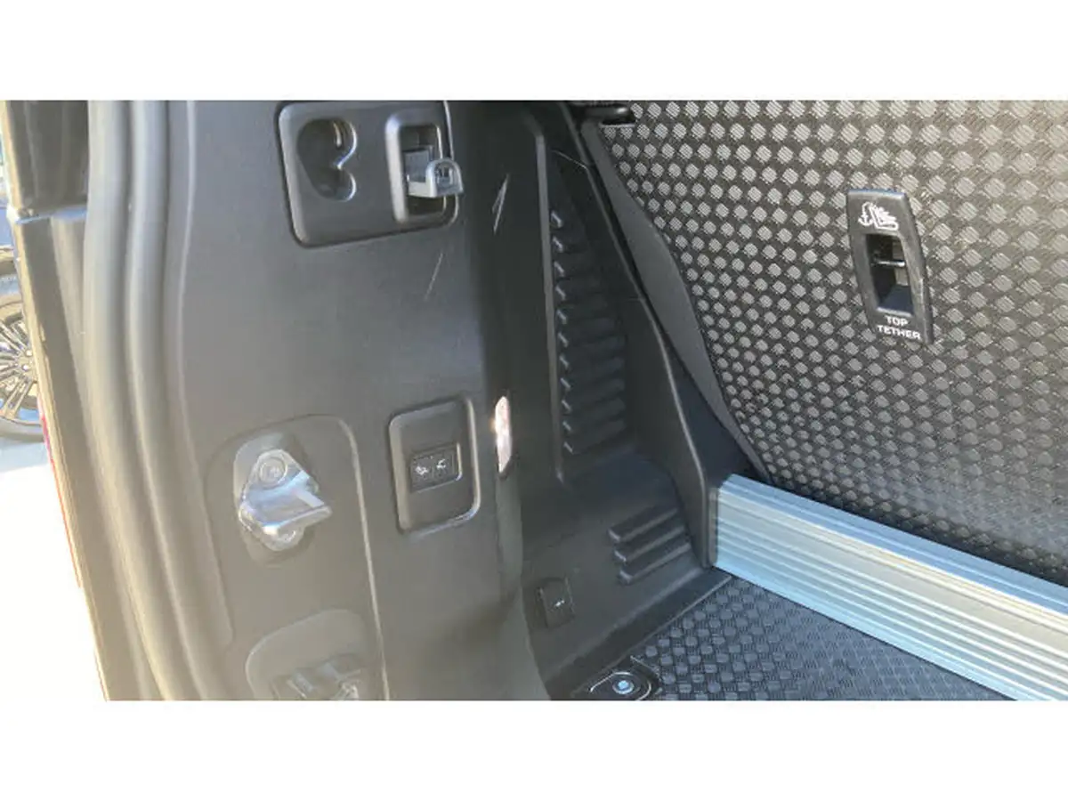 2021-land-rover-90-defender-30-d200-s-big-23