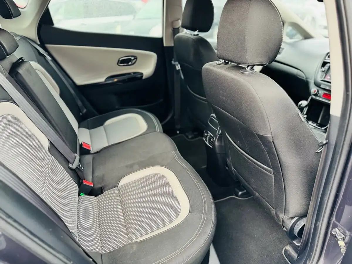 2017-kia-ceed-16crdi-3-hatchback-big-49