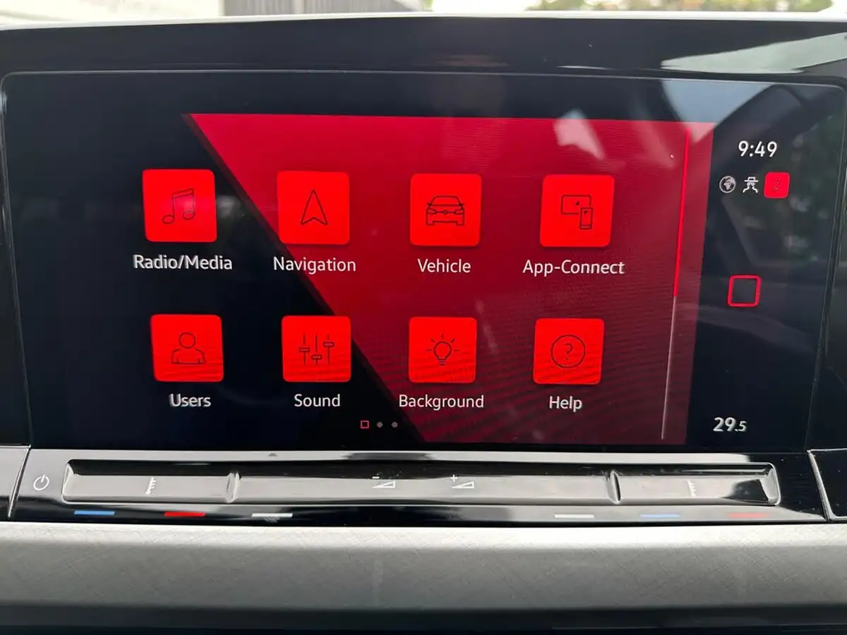 2023-volkswagen-golf-15-tsi-life-130ps-hatchback-big-18
