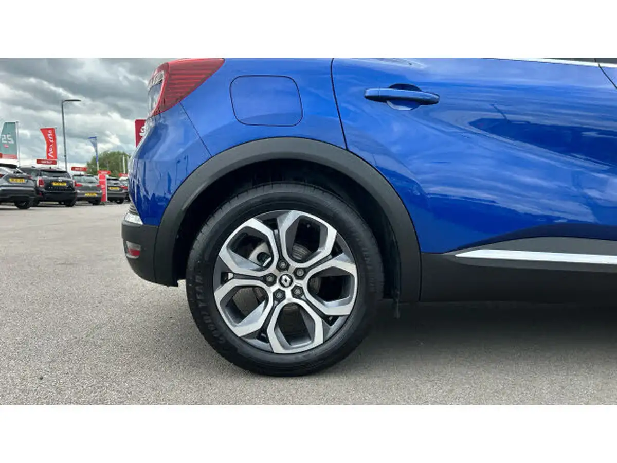2024-renault-captur-16-techno-145ps-full-big-6
