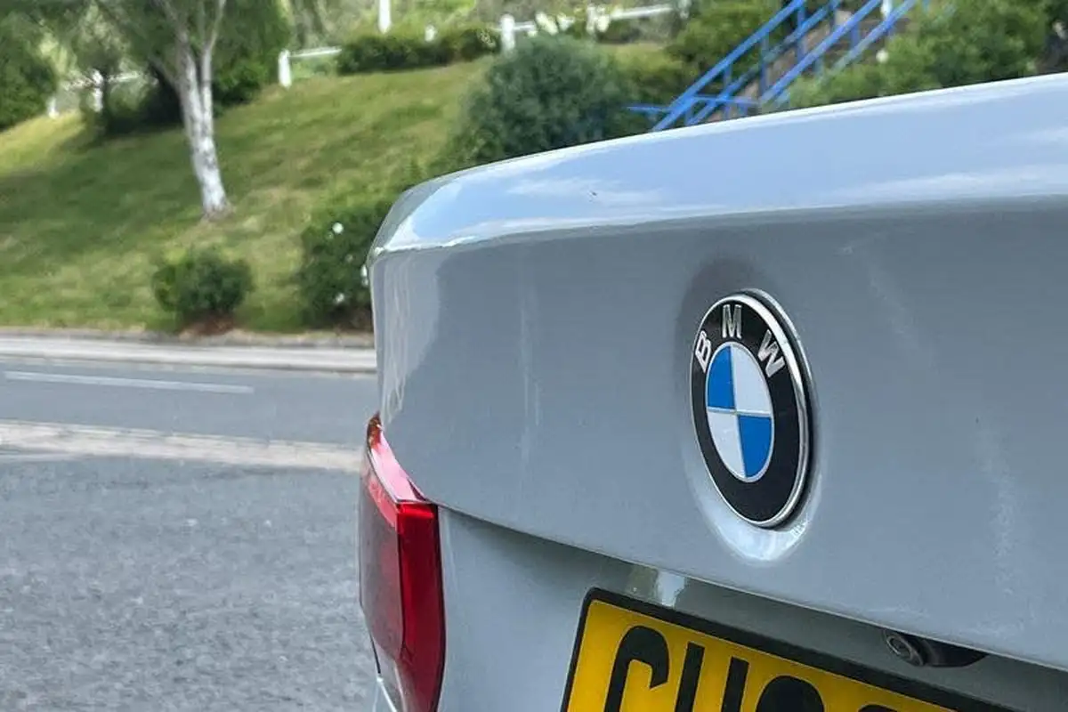 2018-bmw-3-series-30-340i-m-sport-saloon-4d-auto-big-39