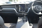 2017-volvo-xc60-20td-d4-momentum-geartronic-small-15