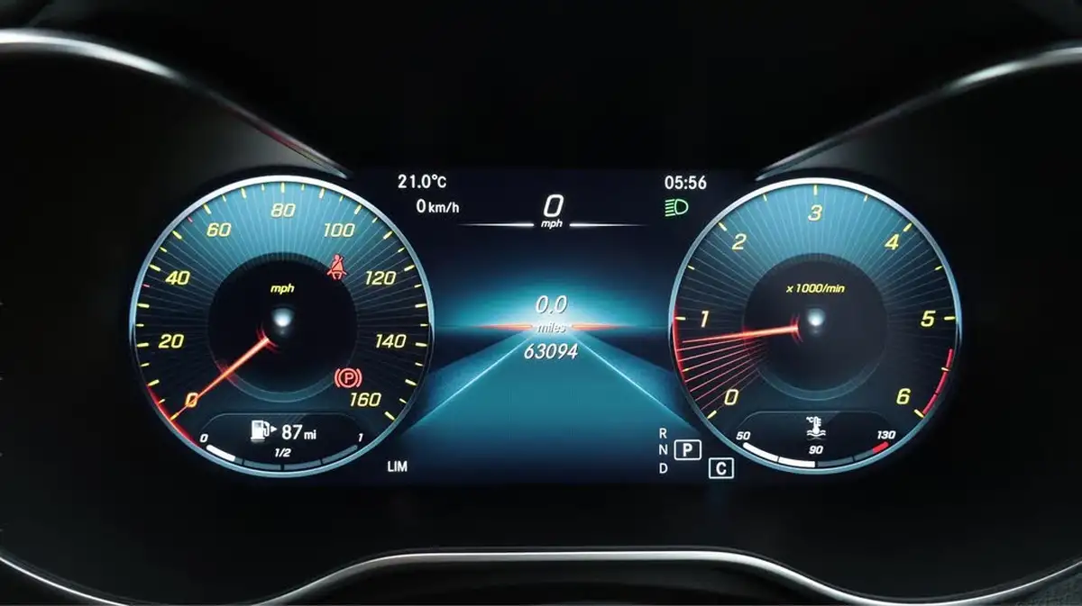 2019-mercedes-benz-c-class-20d-c300d-amg-line-244ps-premium-coupe-2d-big-10