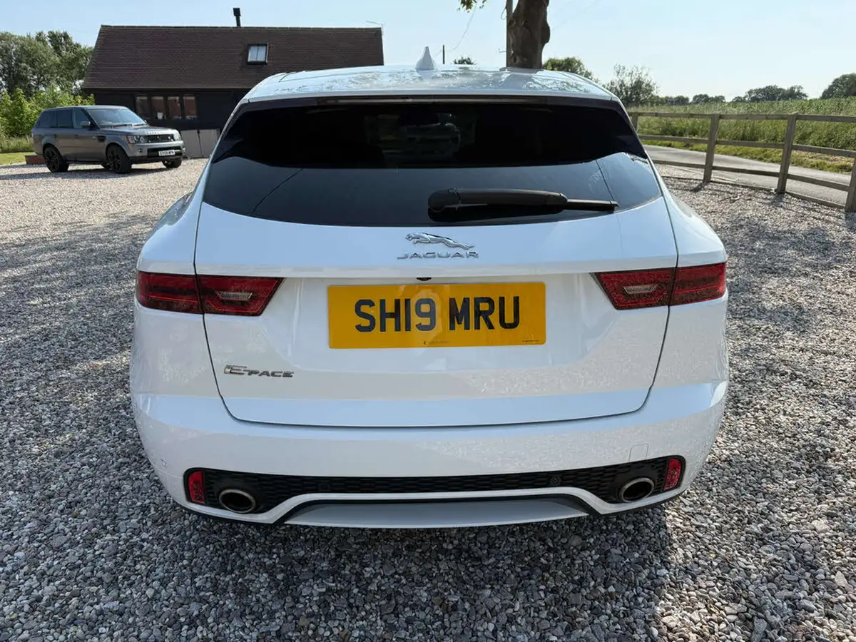 2019-jaguar-e-pace-20-i4d-r-dynamic-150ps-big-7