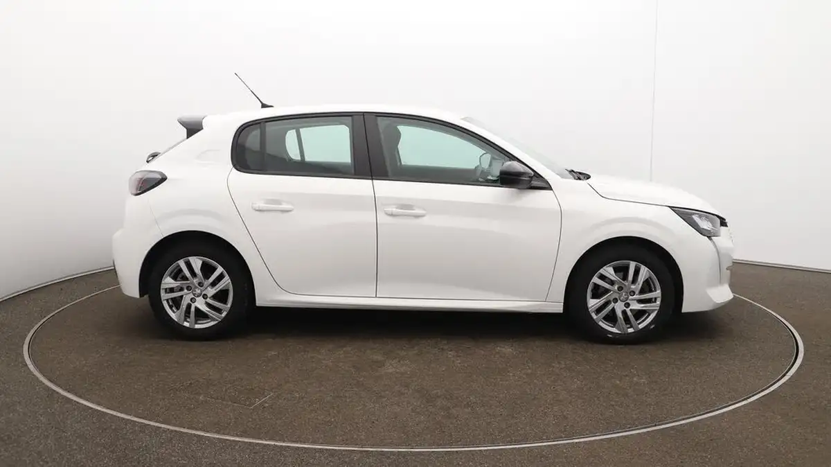 2022-peugeot-208-12-puretech-active-premium-100bhp-eat8-big-49