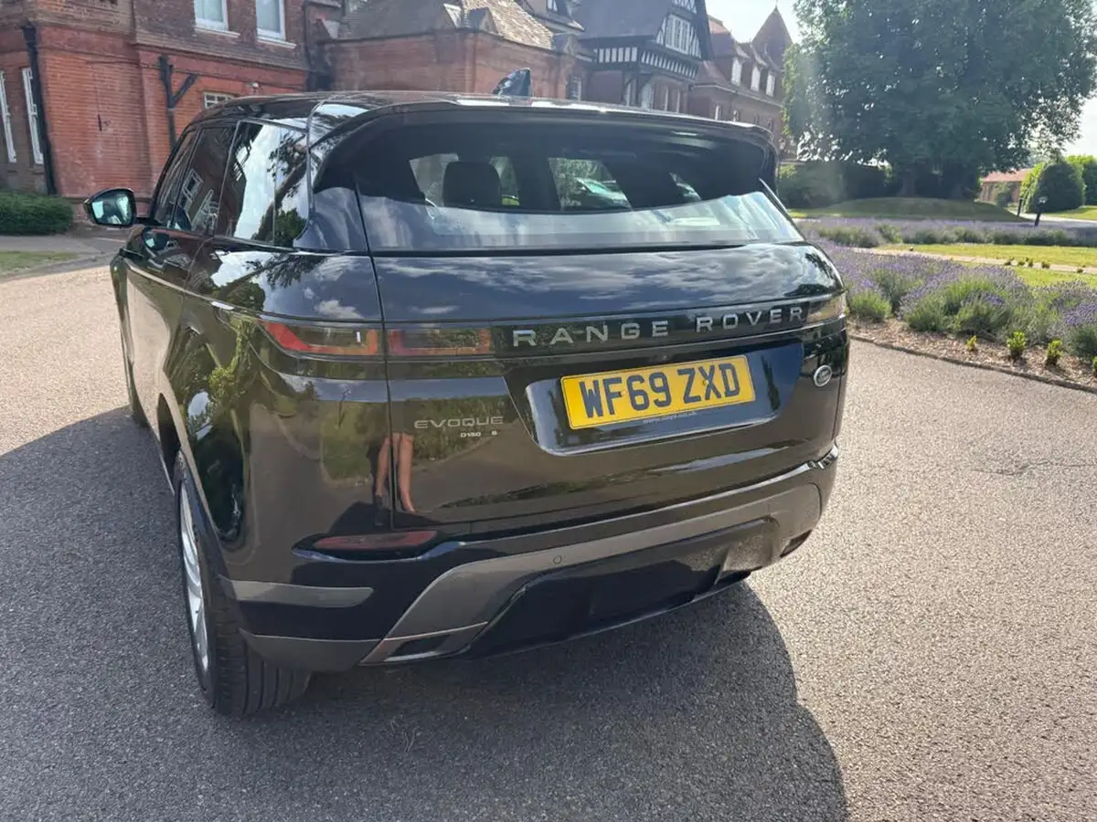 2020-land-rover-range-rover-evoque-20-d150-r-dynamic-big-9