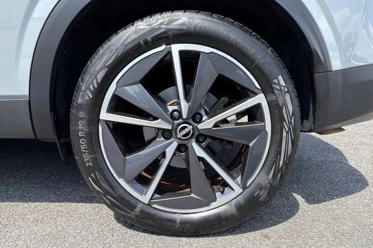 2023-nissan-qashqai-15-tekna-big-21