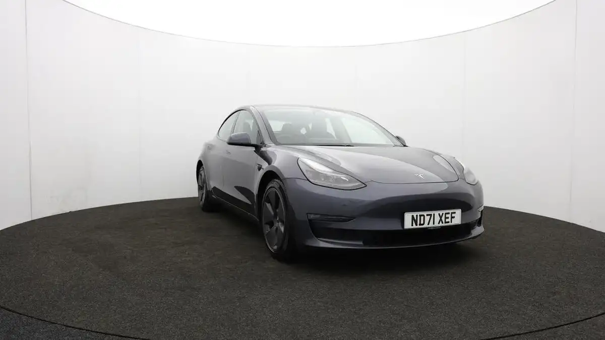 2021-tesla-model-3-e-long-range-awd-big-45