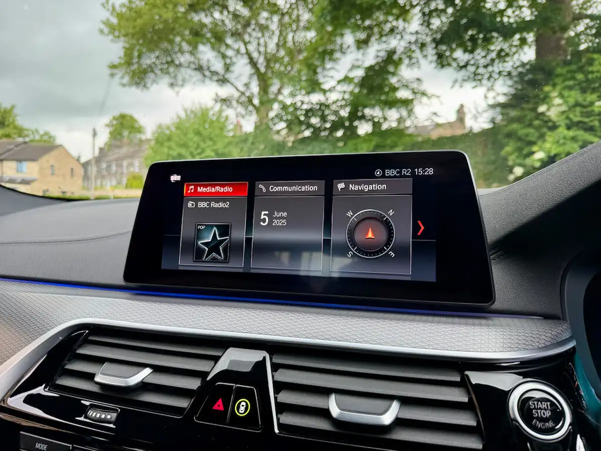 2019-bmw-5-series-20td-520d-m-sport-188bhp-xdrive-tech-pack-saloon-4d-big-27