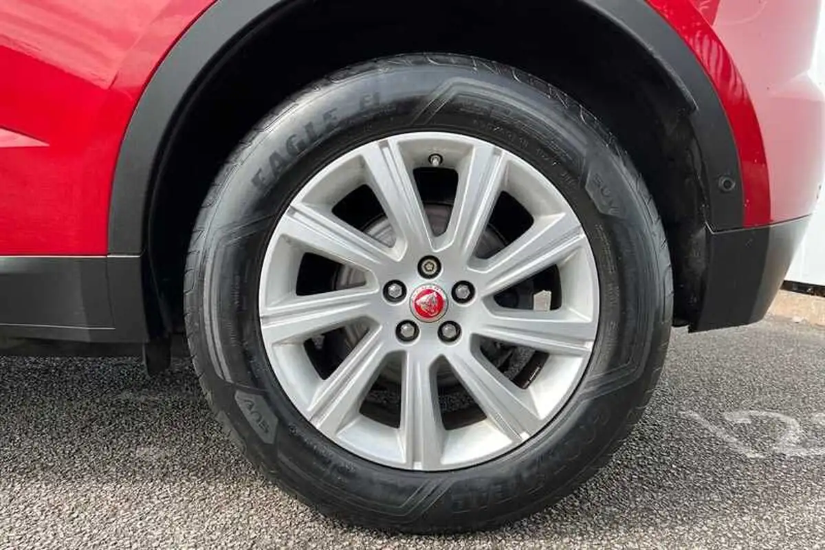 2018-jaguar-e-pace-20-i4d-s-ss-big-9