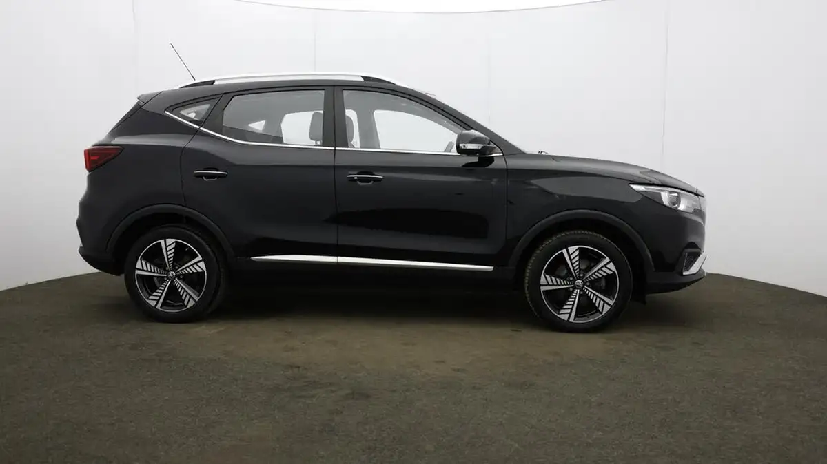 2021-mg-zs-suv-e-exclusive-ev-big-52