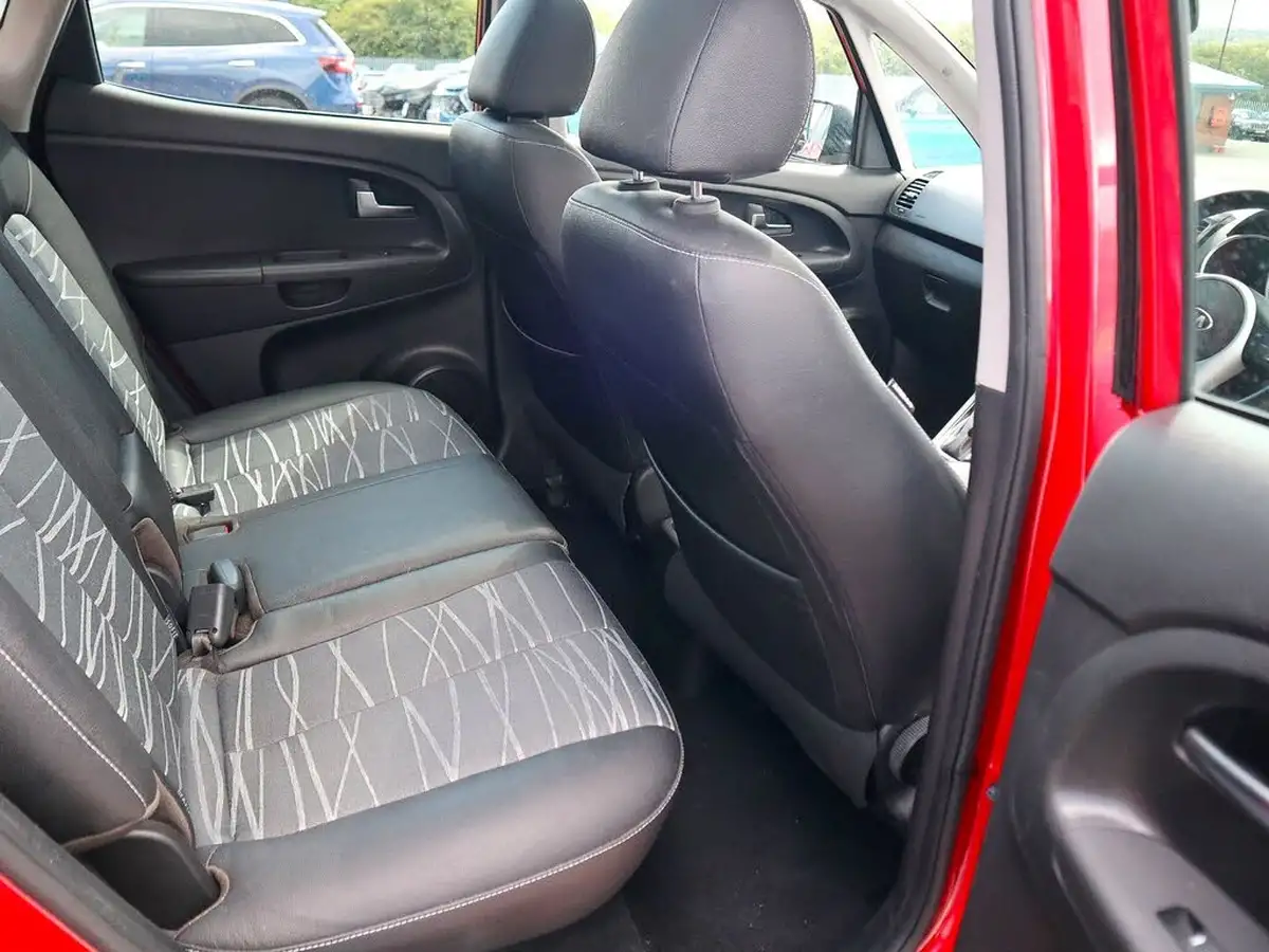 2019-kia-venga-16-4-auto-big-3