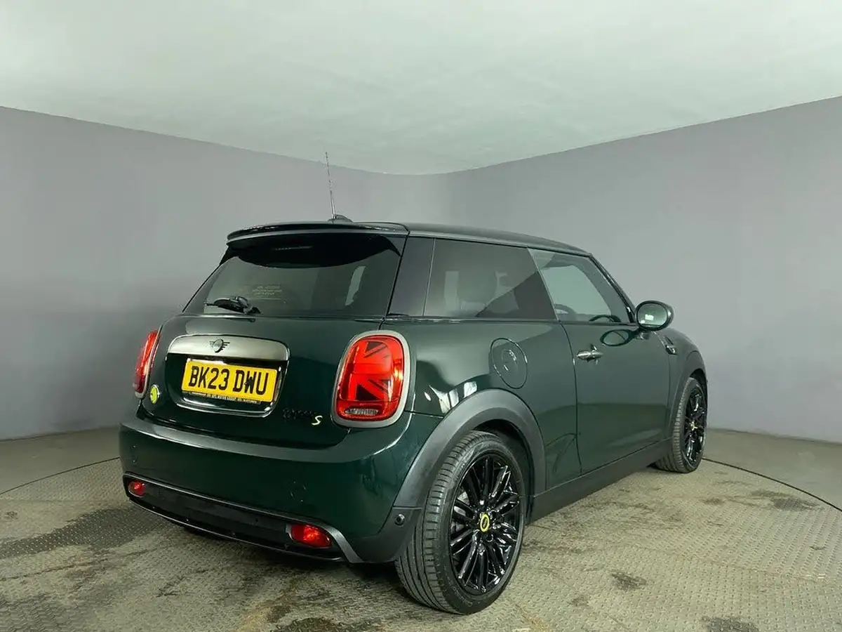 2023-mini-cooper-e-cooper-s-resolute-edition-big-15