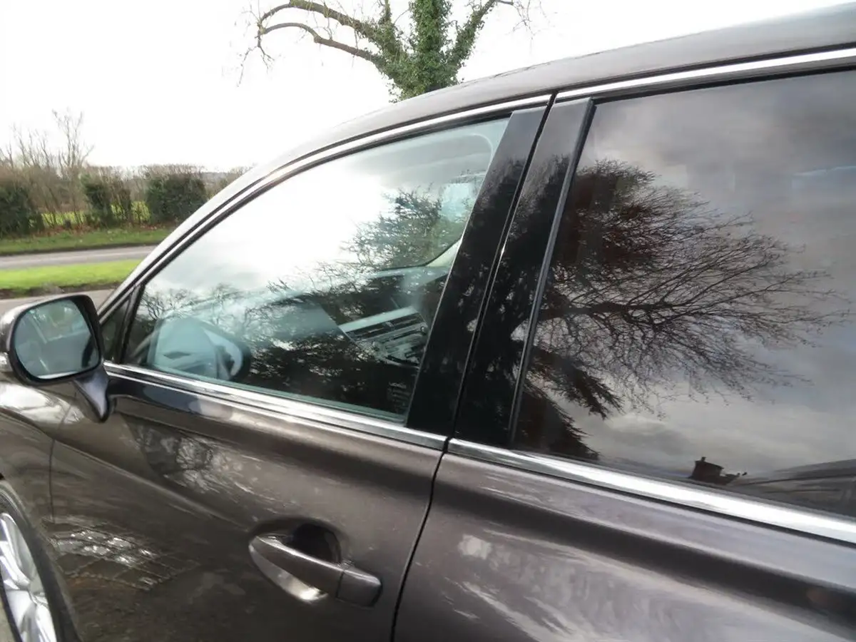 2009-lexus-rx-450h-35-se-i-big-8