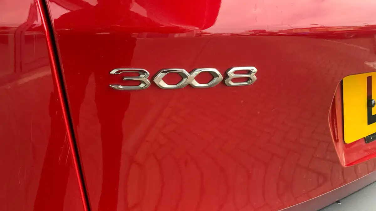 2021-peugeot-3008-suv-16-puretech-gt-225bhp-hybrid-e-eat8-big-52