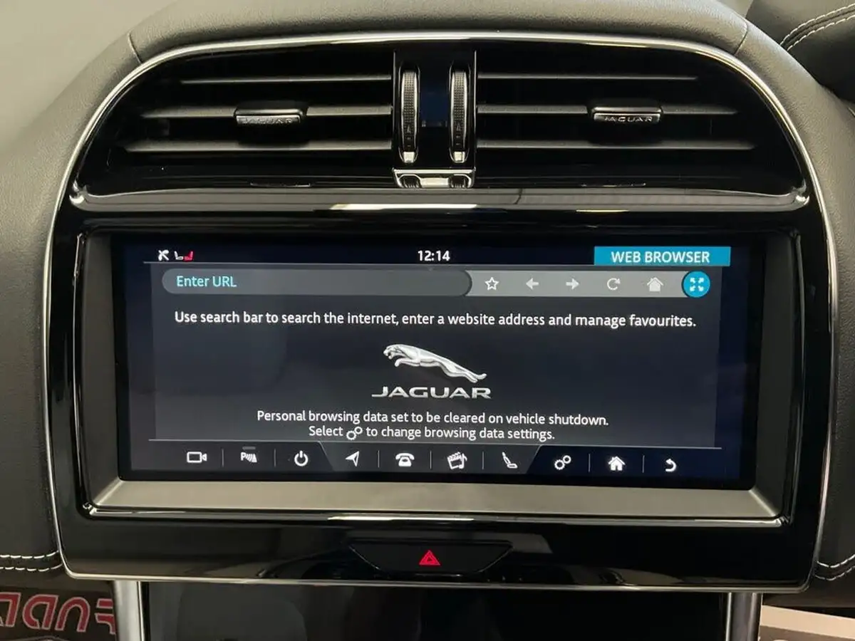 2019-jaguar-xe-20i-r-dynamic-s-250ps-big-55