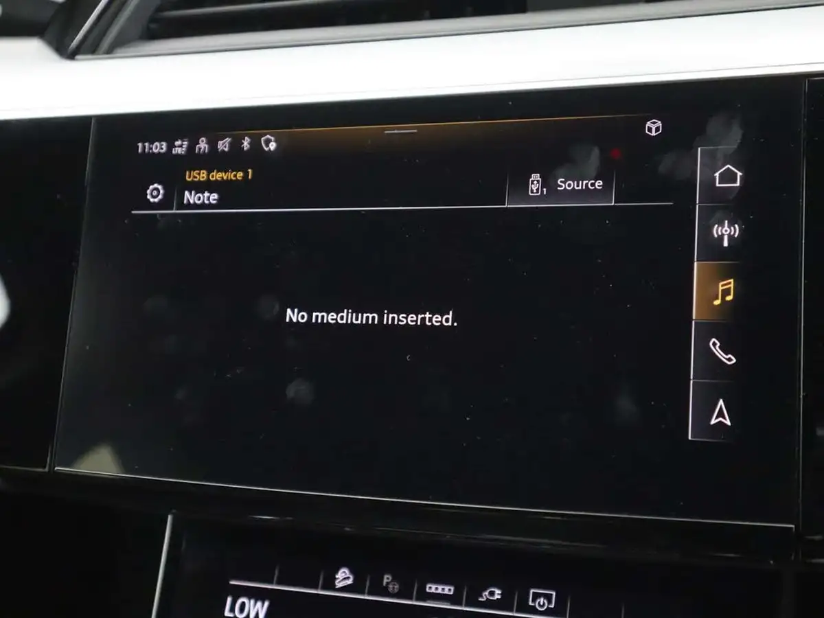 2022-audi-e-tron-50e-s-line-station-wagon-big-22