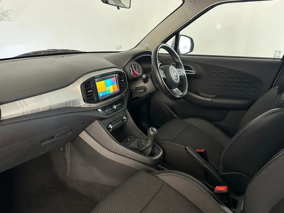 2023-mg-mg3-15-vti-tech-exclusive-nav-big-11