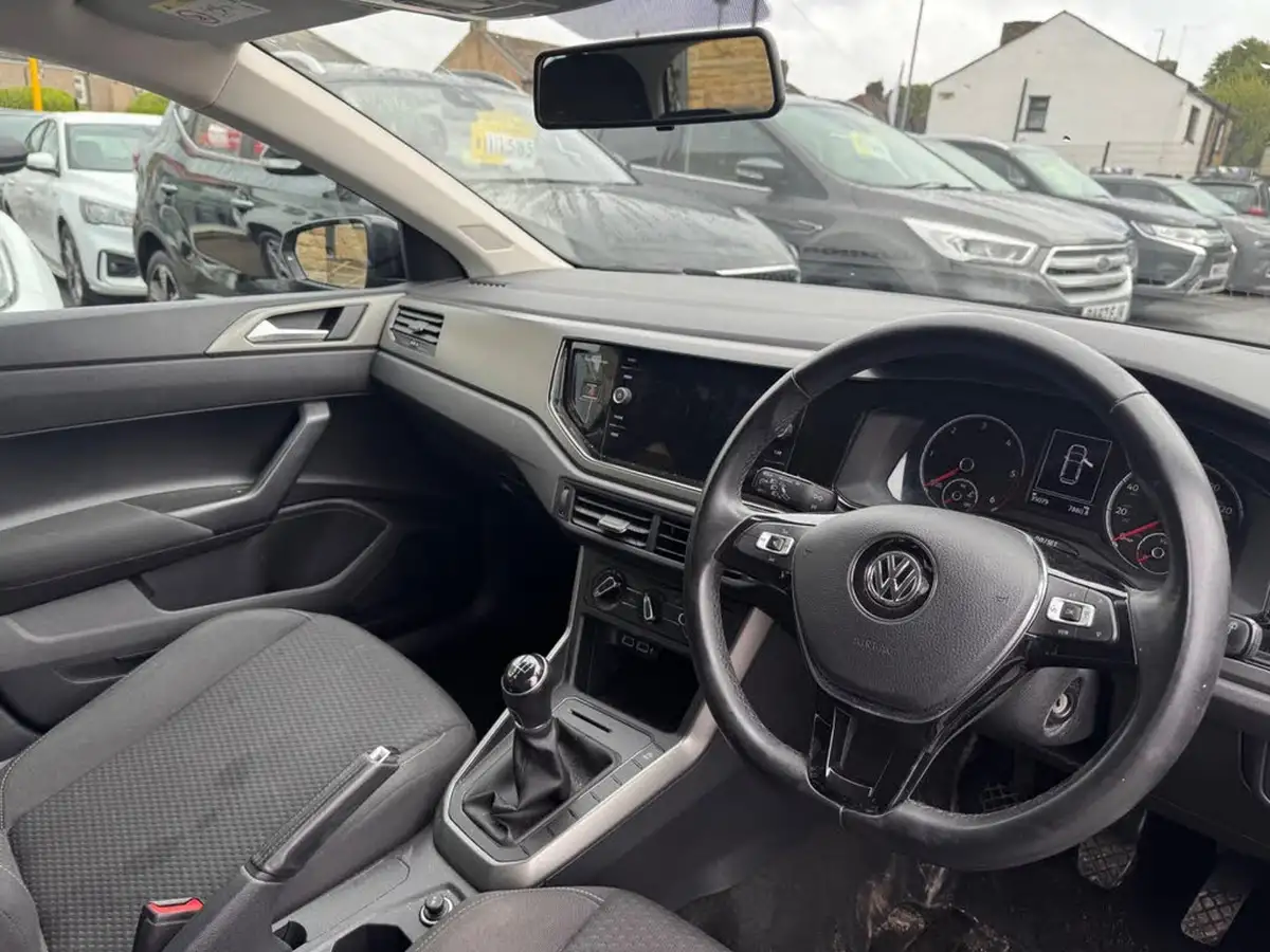 2018-volkswagen-polo-16tdi-se-big-9