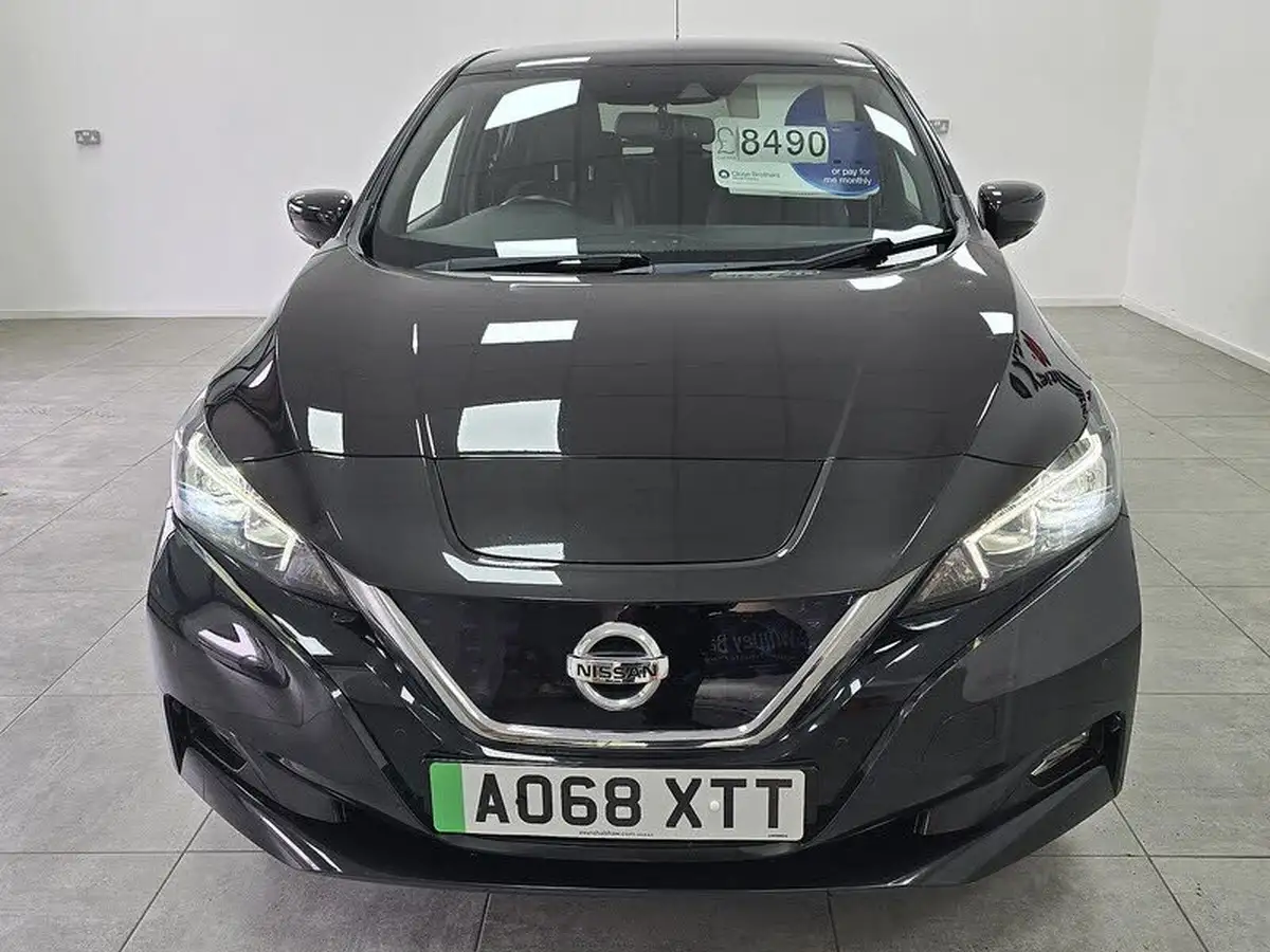 2018-nissan-leaf-e-tekna-110kw-big-6