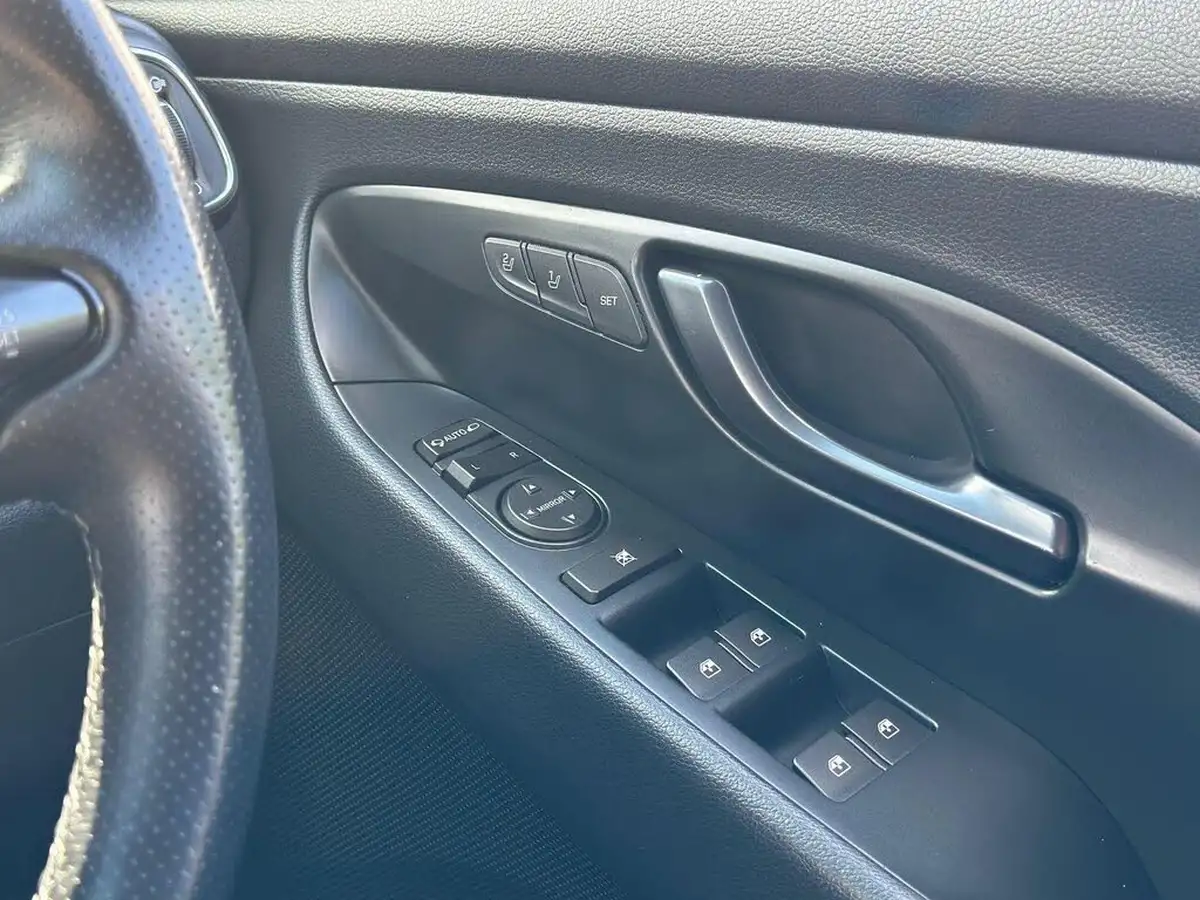 2019-hyundai-i30-n-20-t-gdi-n-performance-hatchback-big-31