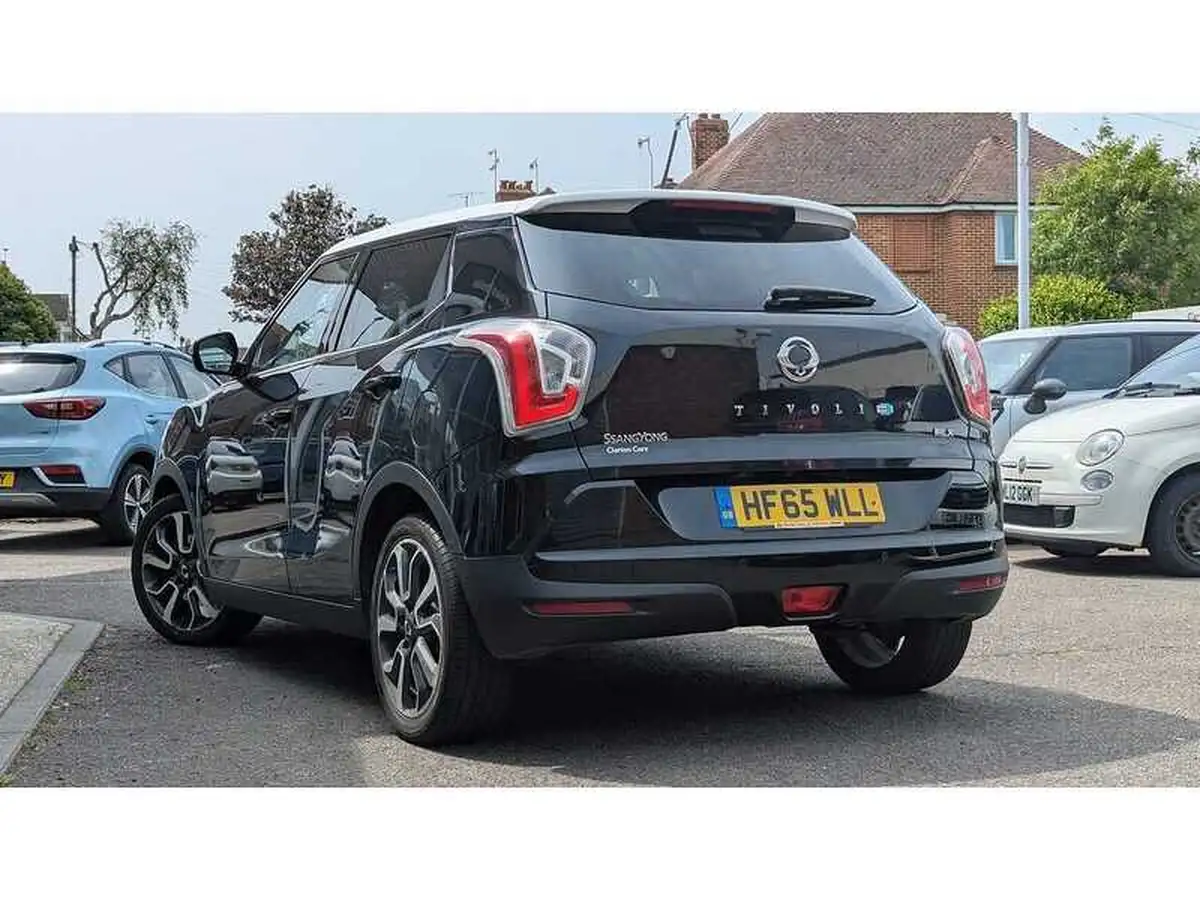 2015-kgm-ssangyong-tivoli-16td-elx-2wd-auto-big-1
