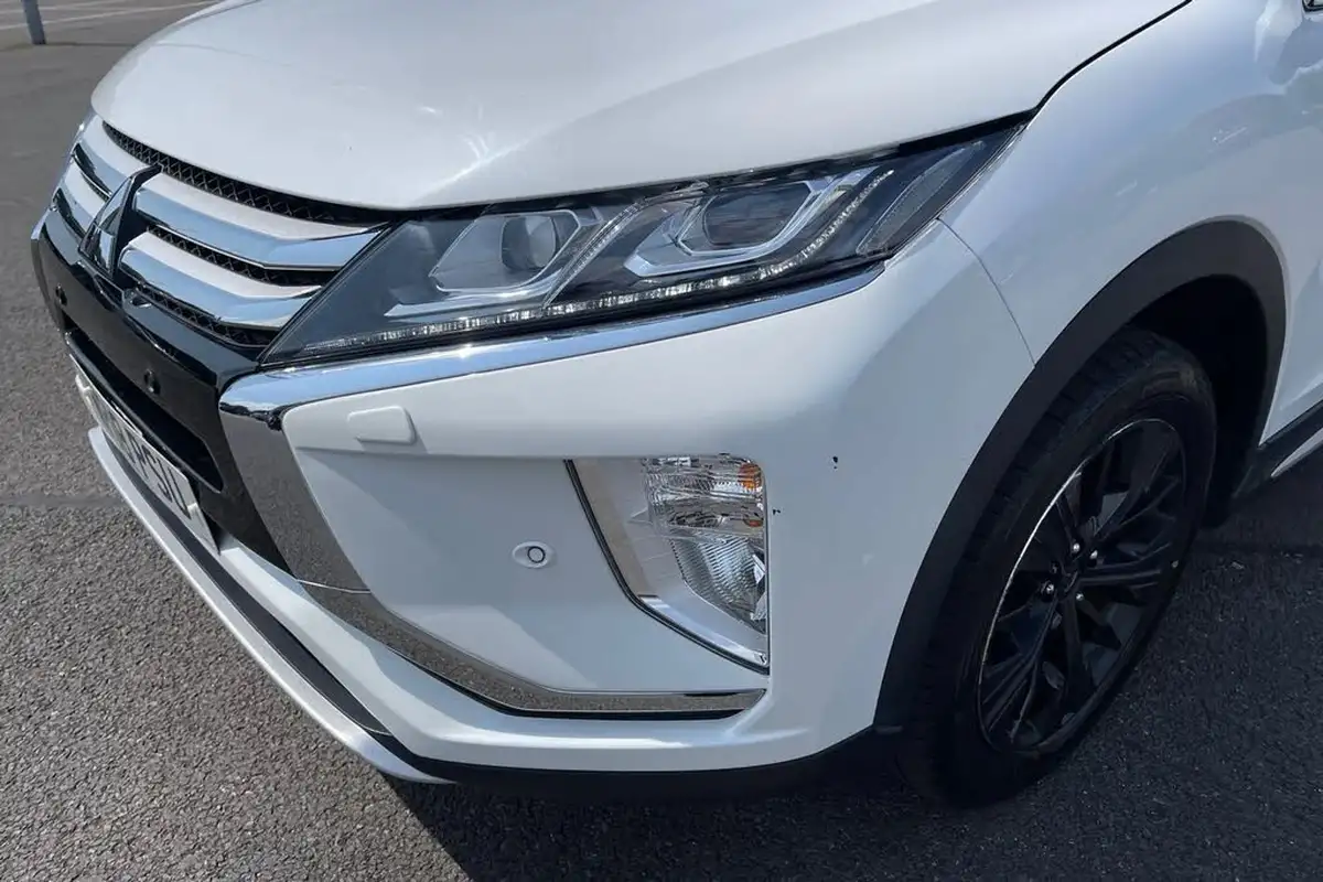 2018-mitsubishi-eclipse-cross-15-4-big-25