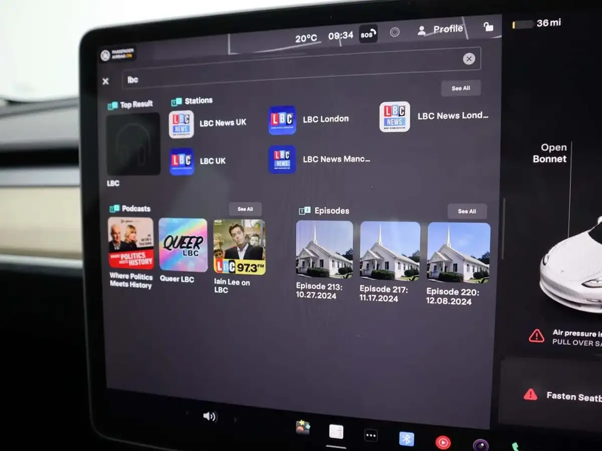 2022-tesla-model-3-e-rwd-big-33