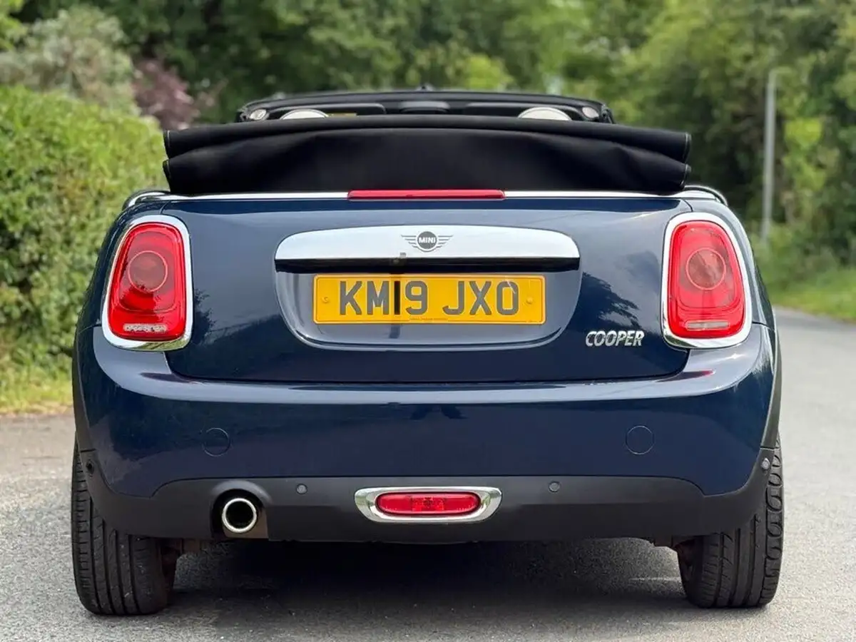 2019-mini-cooper-15-cooper-exclusive-134bhp-ss-convertible-2d-auto-big-9