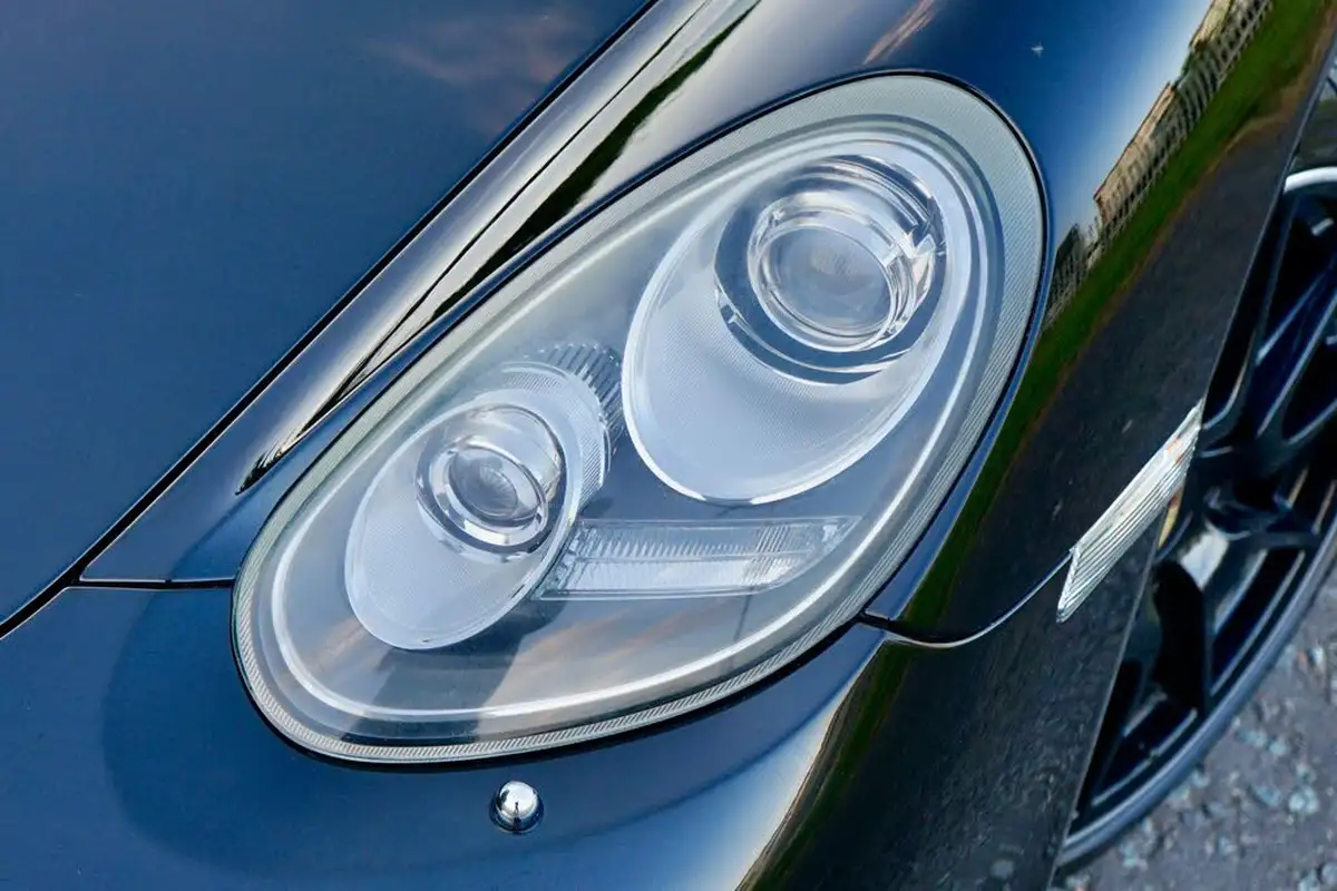 2011-porsche-boxster-s-34-black-edition-big-30