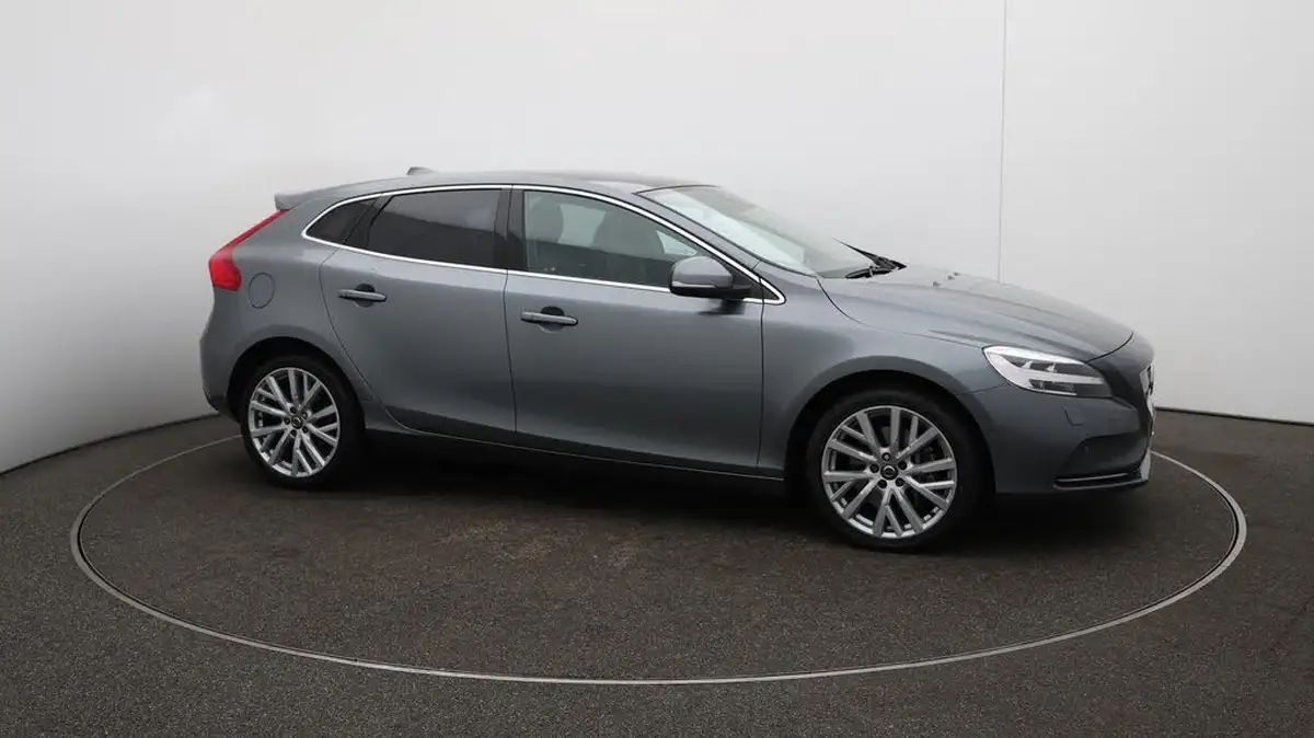2019-volvo-v40-15-t3-inscription-big-44