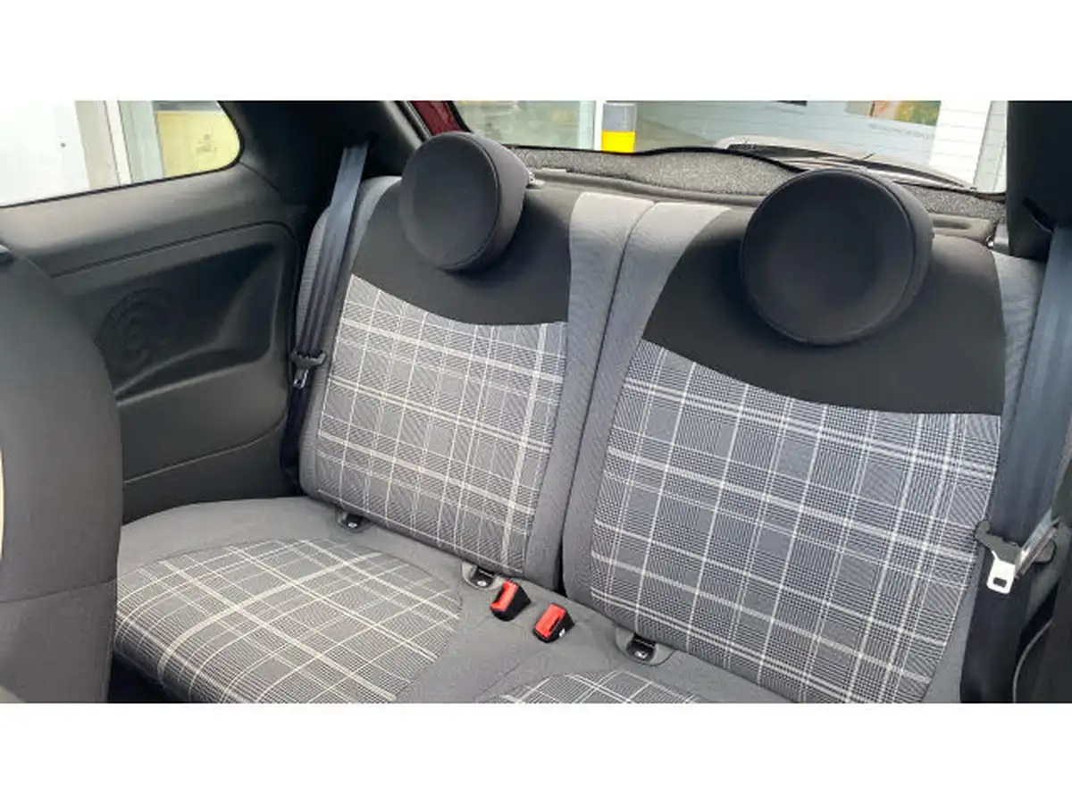 2021-fiat-500-10-lounge-big-15