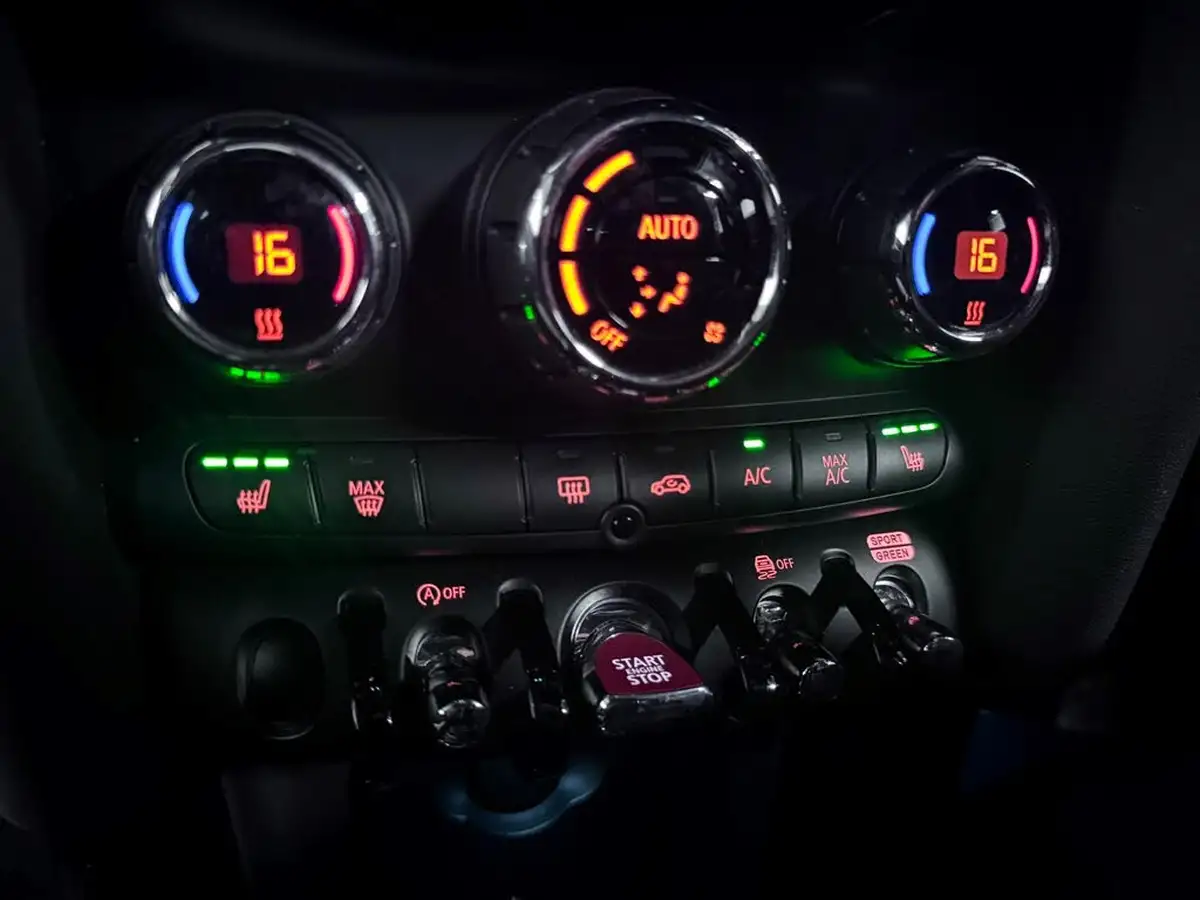 2022-mini-cooper-20-john-cooper-works-premium-hatchback-3d-auto-big-28
