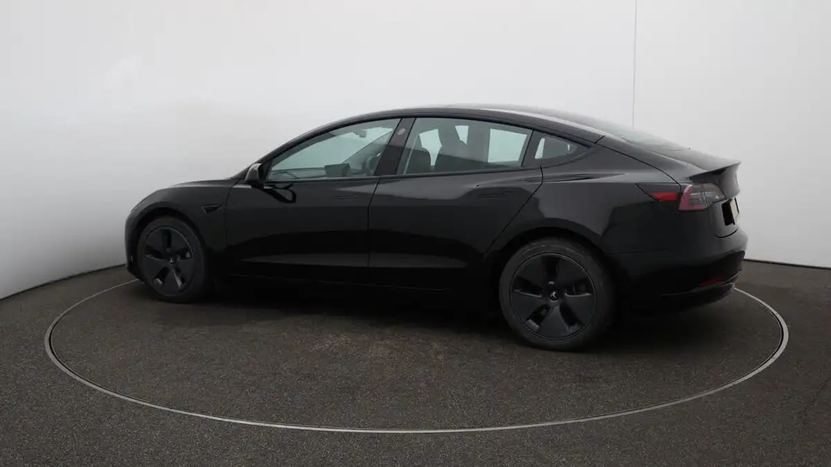 2021-tesla-model-3-e-standard-plus-big-47