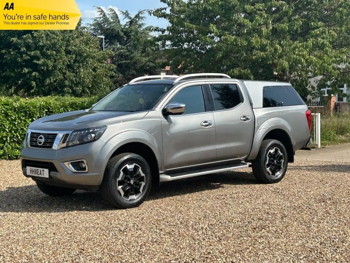 2019-nissan-navara-23dci-tt-tekna-8-navileather-auto-big-0