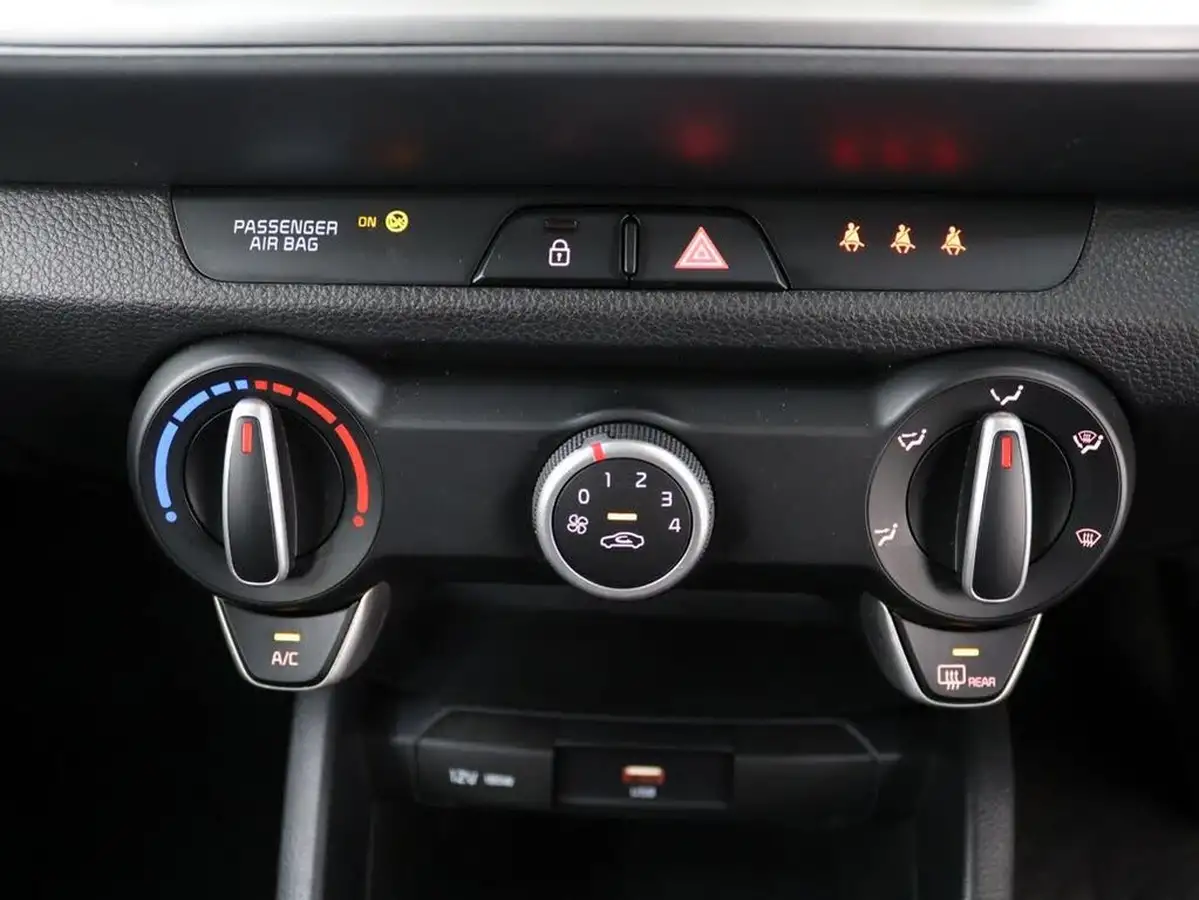 2021-kia-stonic-10-t-gdi-2-99bhp-dct-big-9