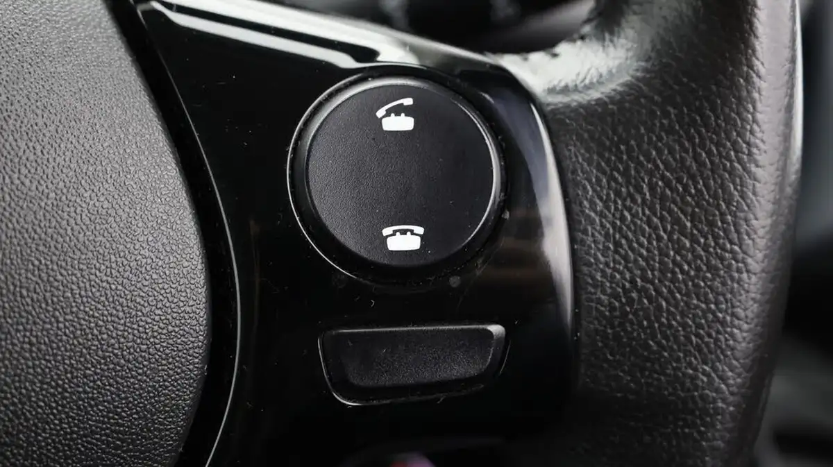 2019-toyota-aygo-10-vvt-i-x-play-big-23