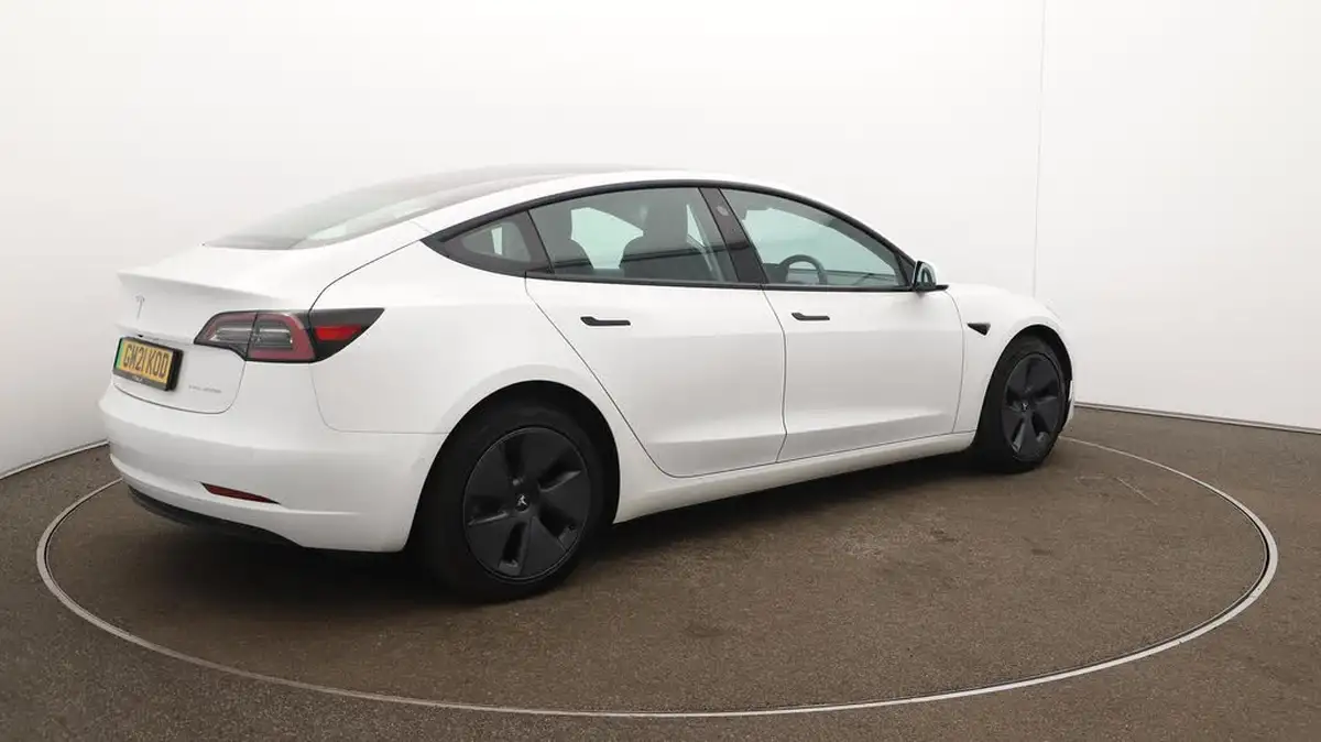 2021-tesla-model-3-e-long-range-4x4-big-52