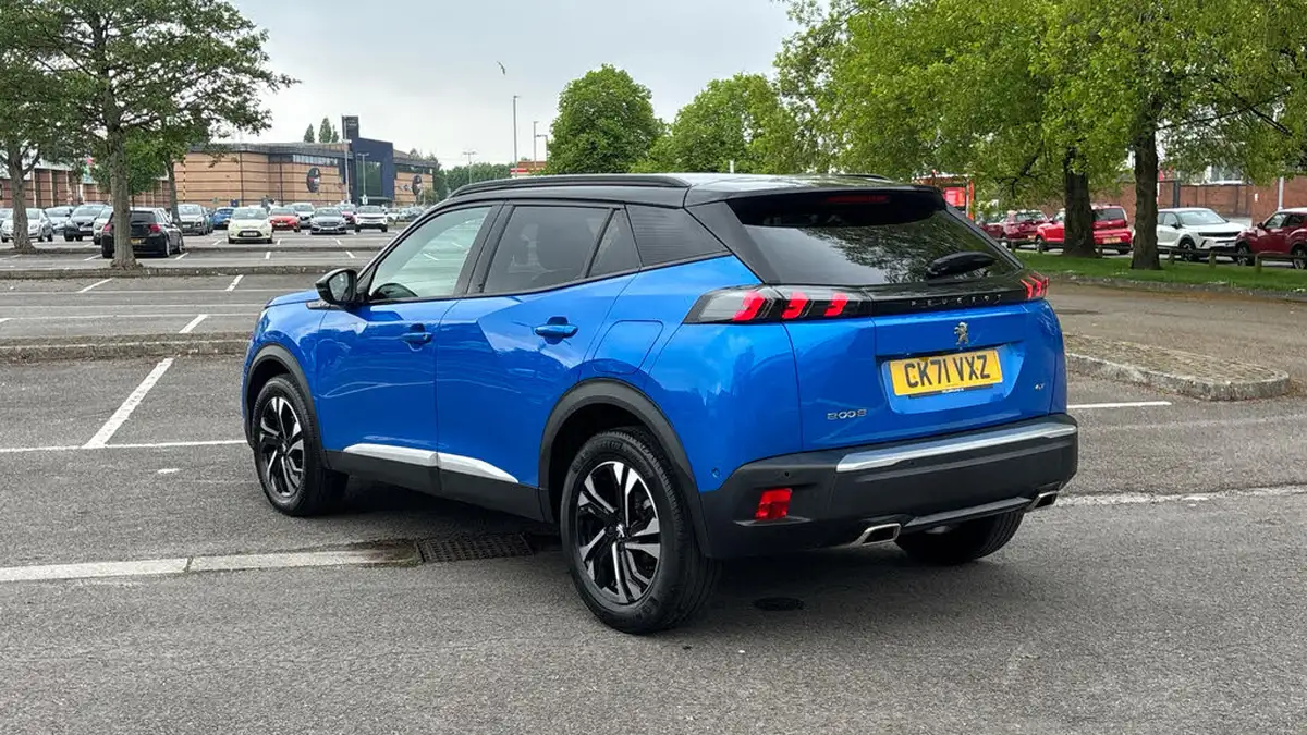 2021-peugeot-2008-suv-12-puretech-gt-eat8-big-4
