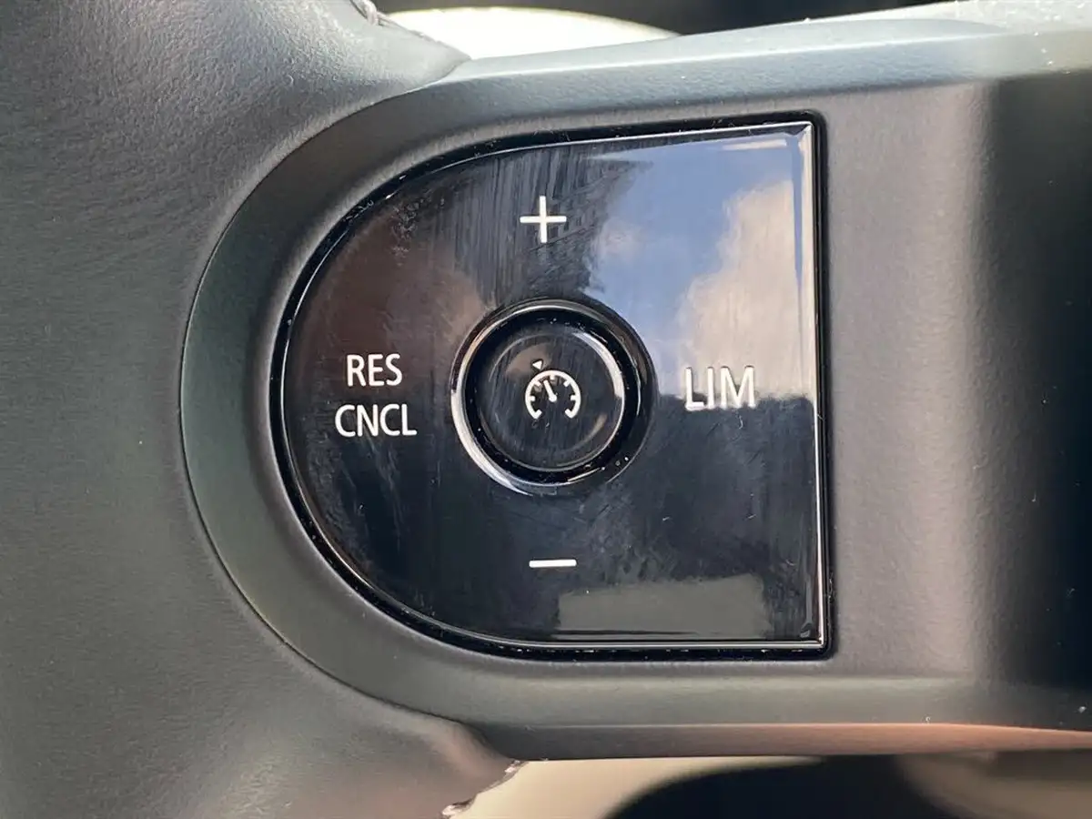 2023-mini-countryman-15-cooper-exclusive-premium-big-26