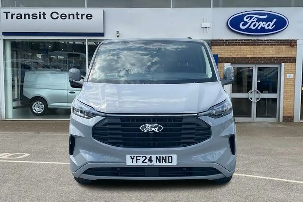 2024-ford-transit-custom-20tdci-280-l1h1-limited-136pseu6e-panel-van-1996cc-auto-big-11